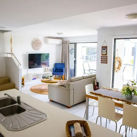 Tropical Getaway In 2 Bedroom Unit In 4 Star Resort Noosaville Exterior photo
